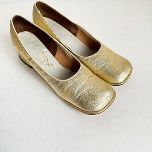 Vintage 70s Teen Dream Gold Lurex Square Toe Evening Heels 10AA